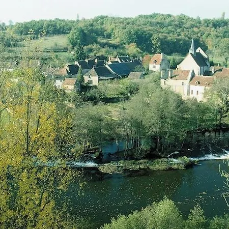 With Fire Place, In Loire Region, Cleaning Included * Les Forges (Deux-Sevres)